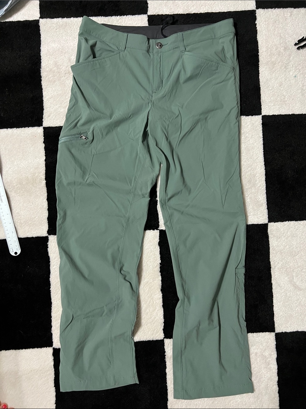Patagonia Women's Sage Green Straight Leg Hiking Pants